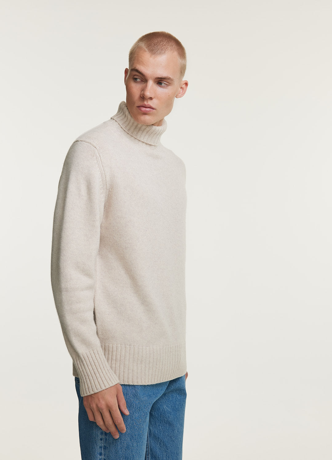 YAK WOOL TURTLENECK