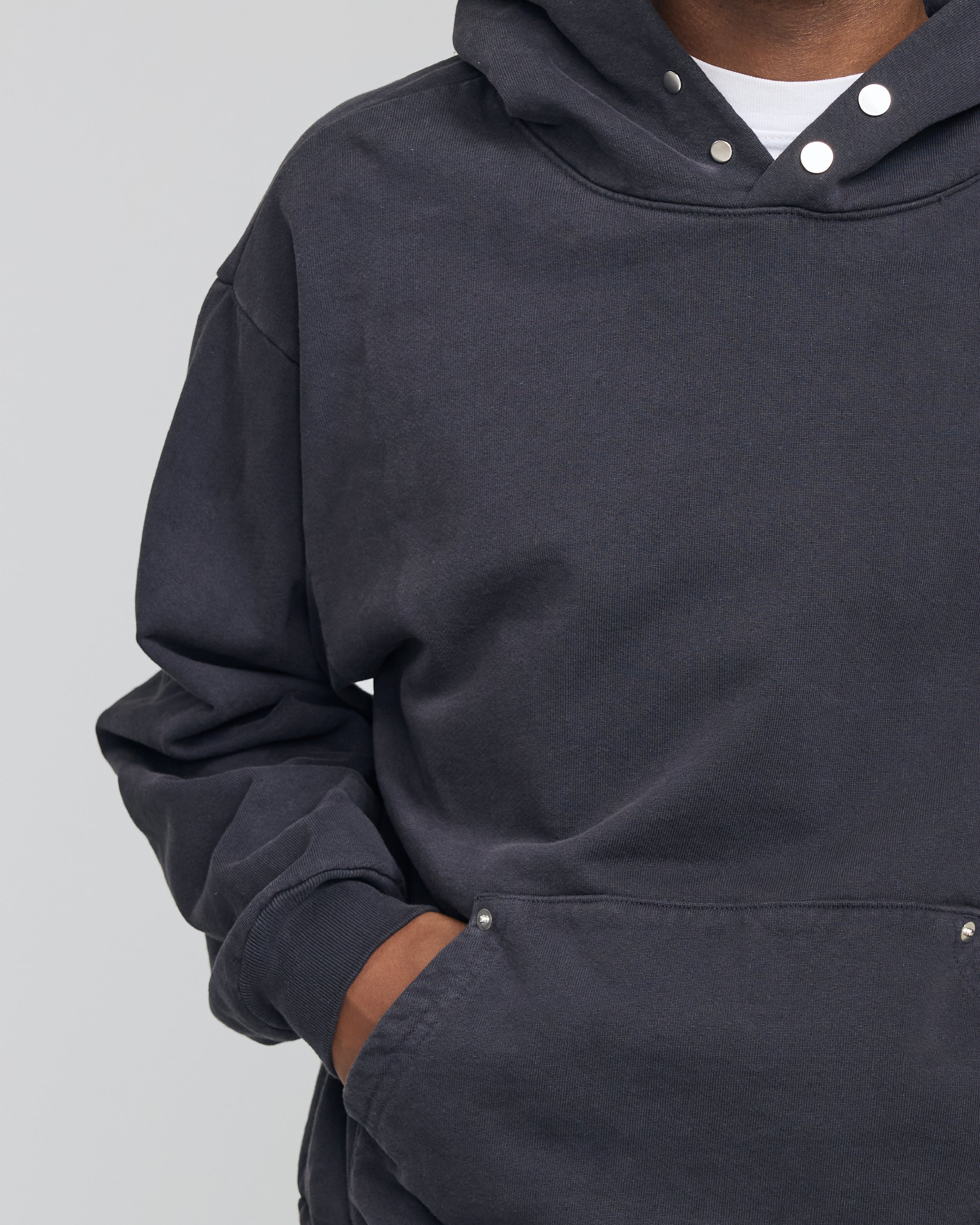 COTTON SNAP HOODIE OFF BLACK