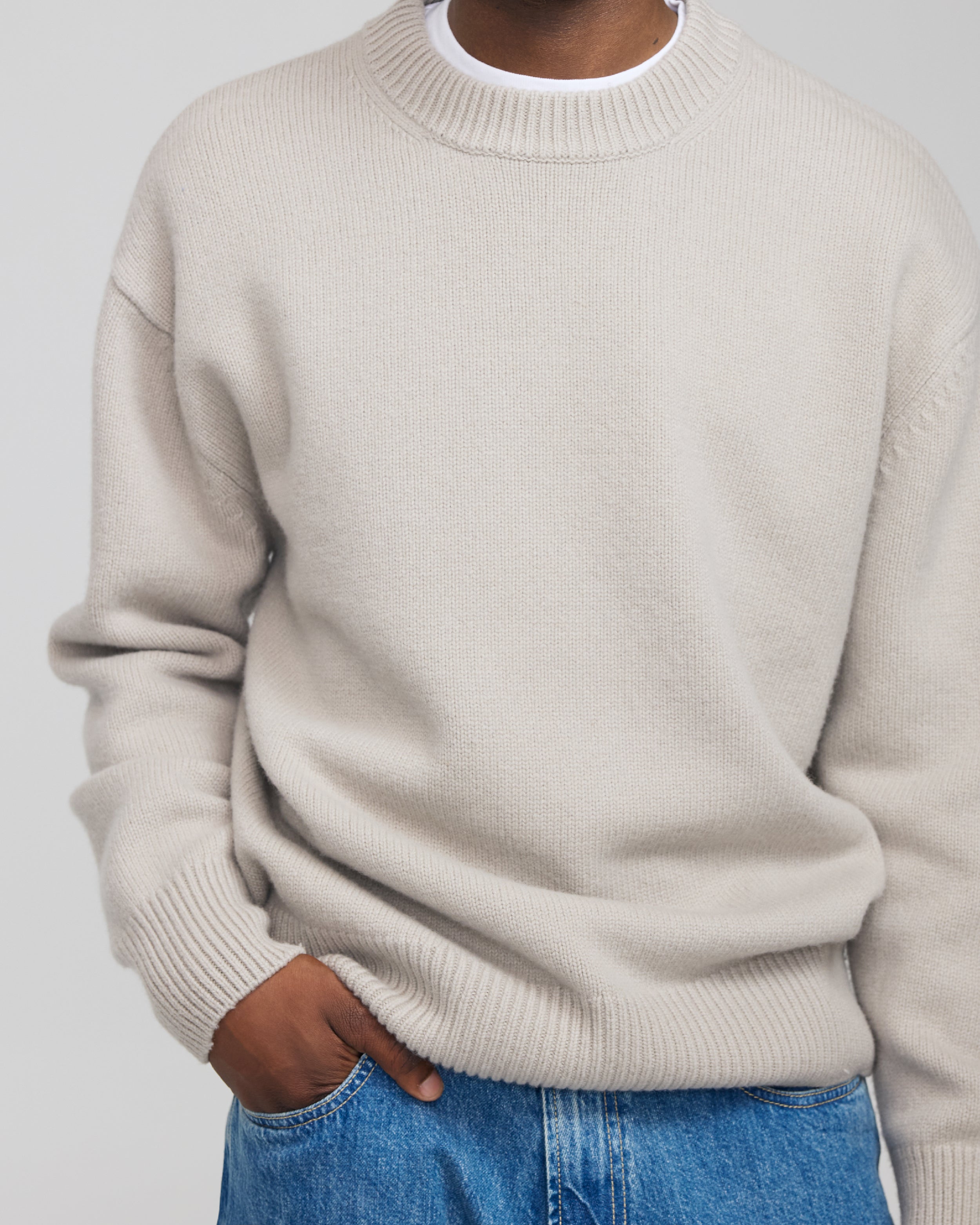 MERINO CREW NECK SWEATER