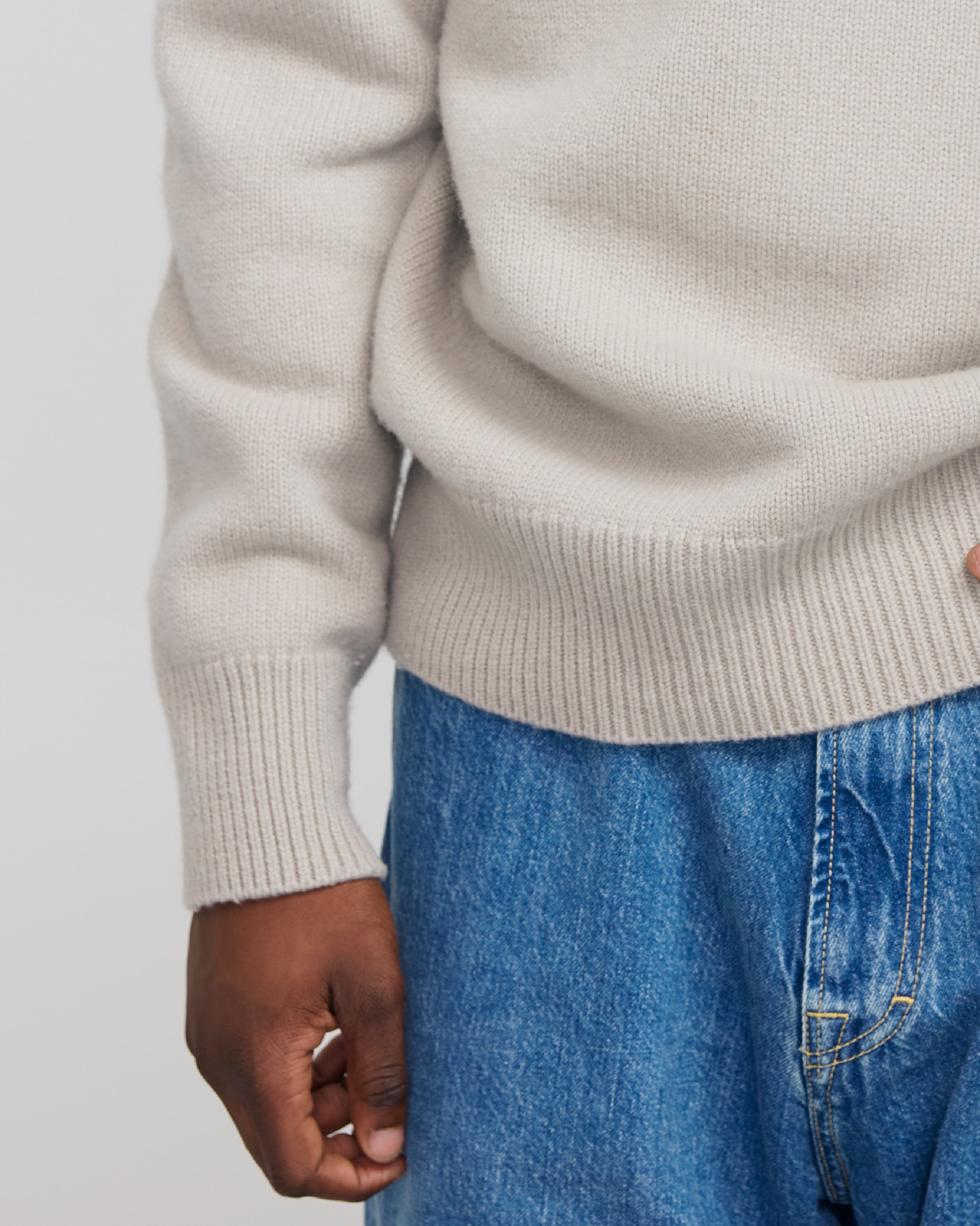 MERINO CREW NECK SWEATER