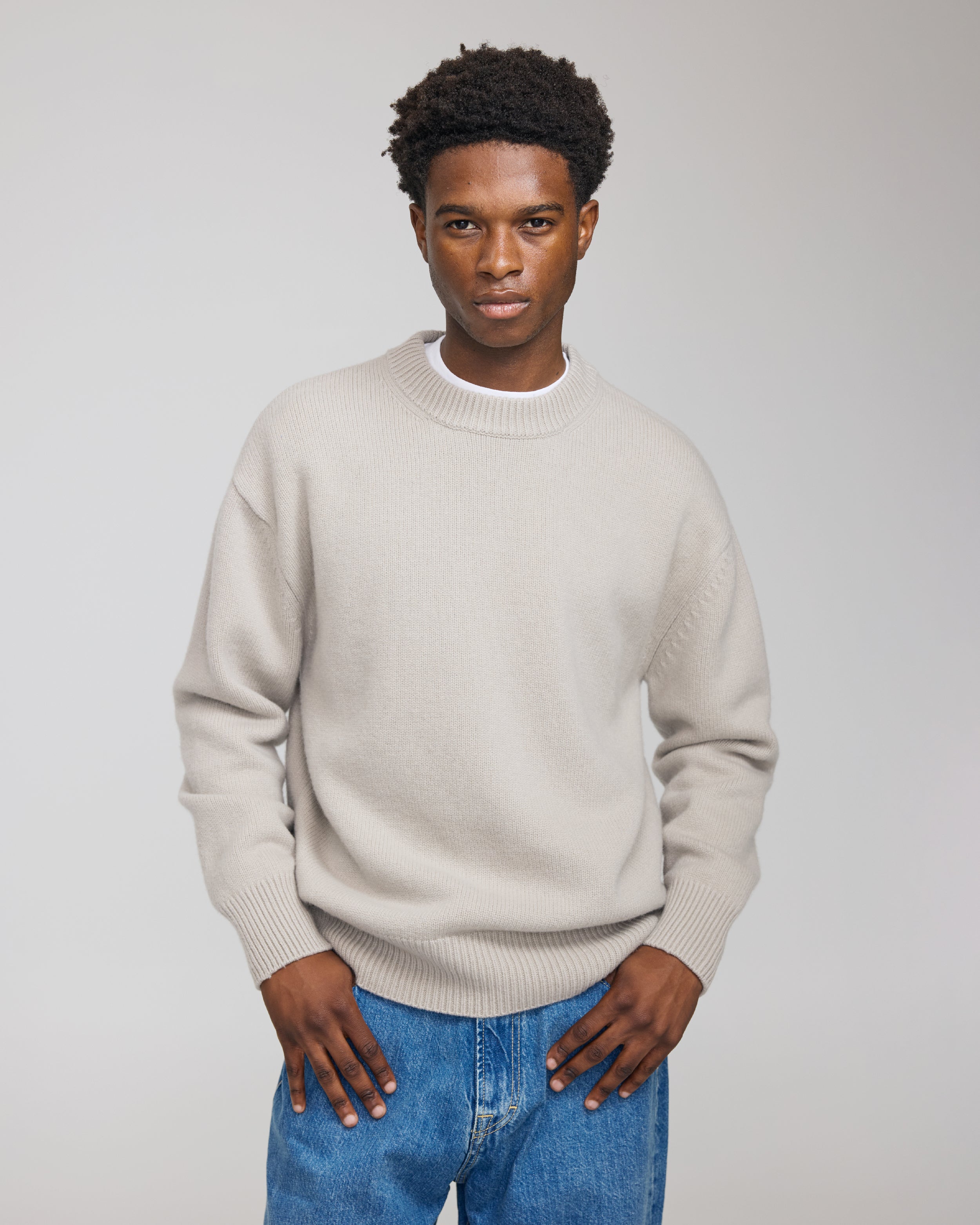 MERINO CREW NECK SWEATER