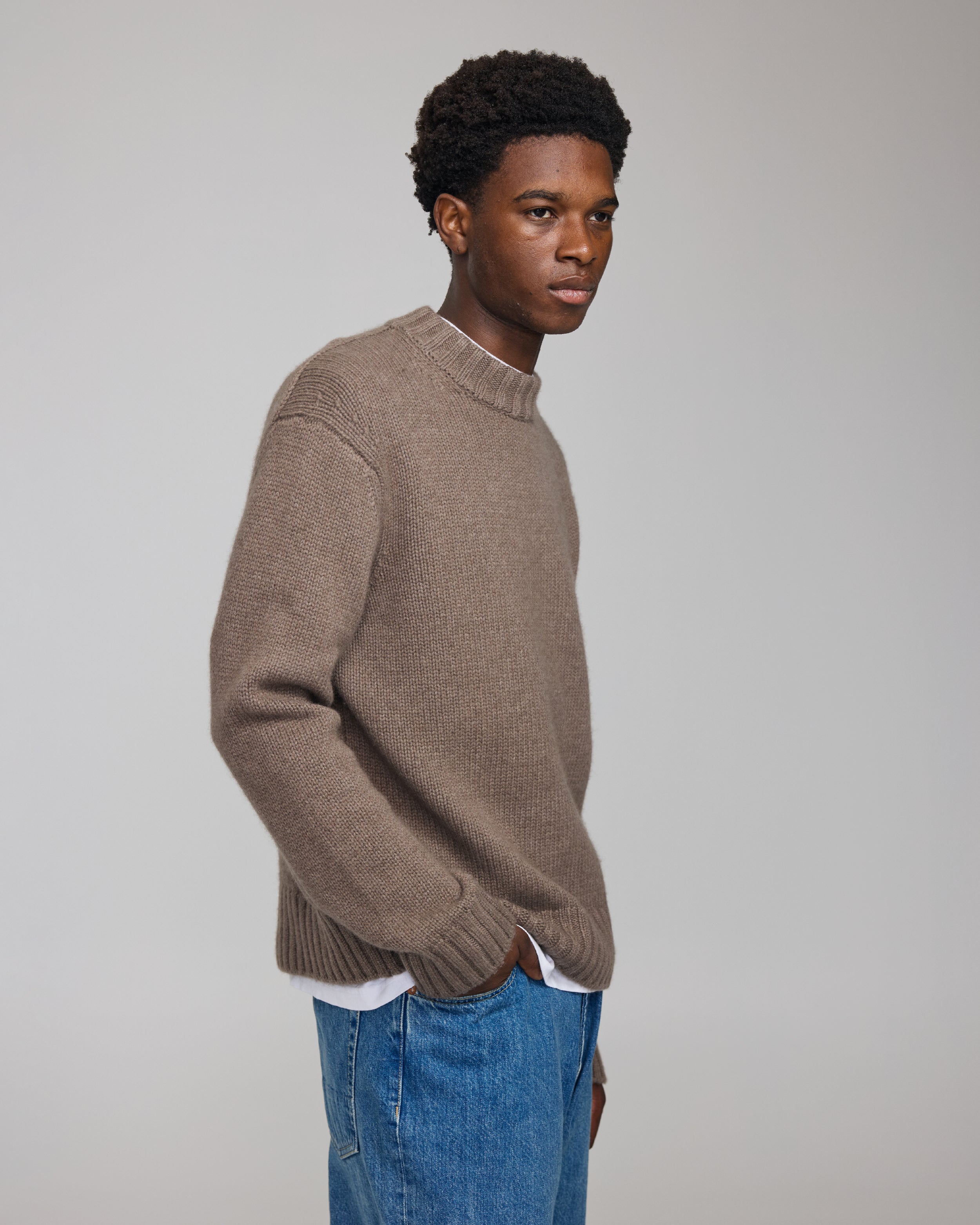 CASHMERE CREW NECK SWEATER