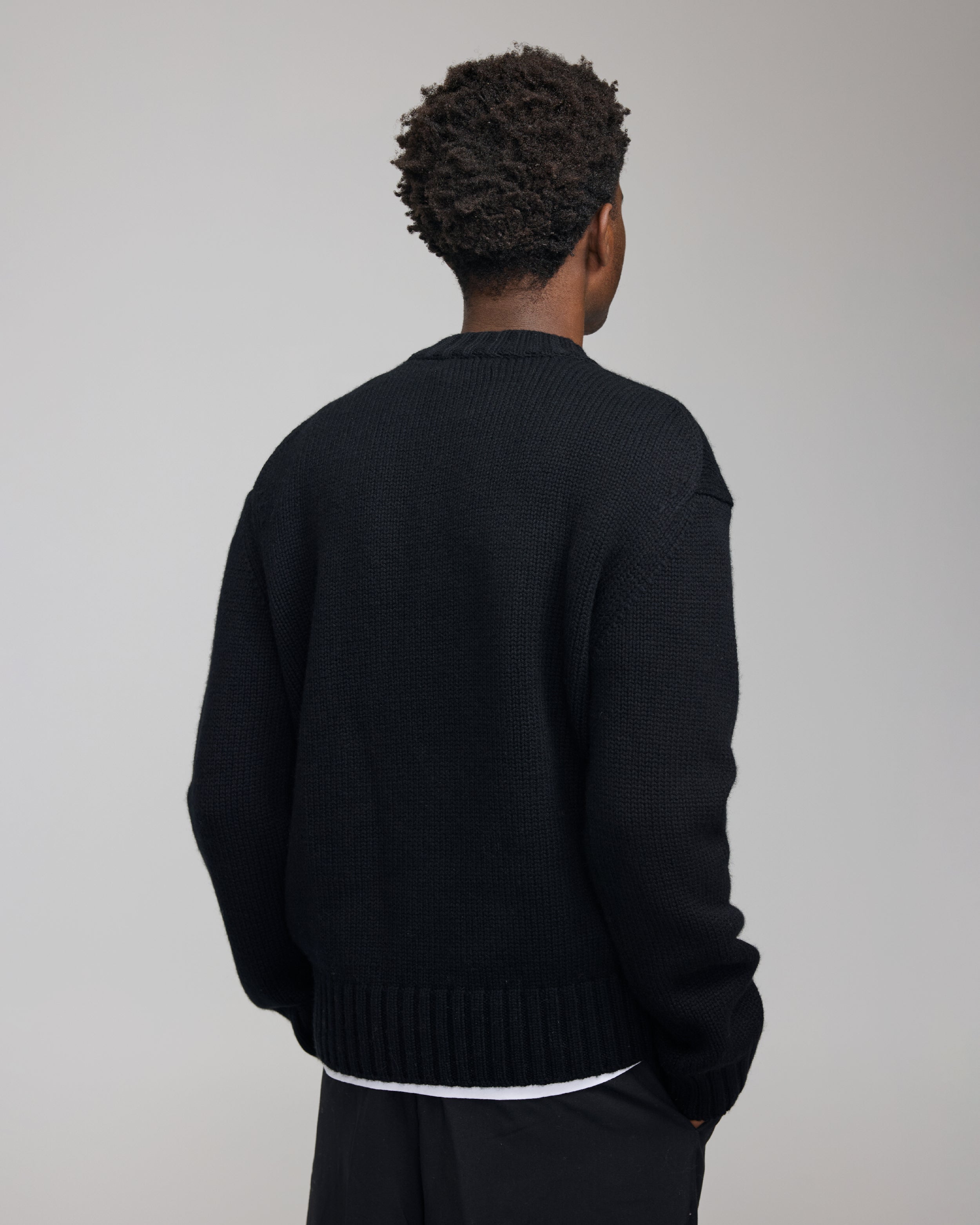 CASHMERE CREW NECK SWEATER