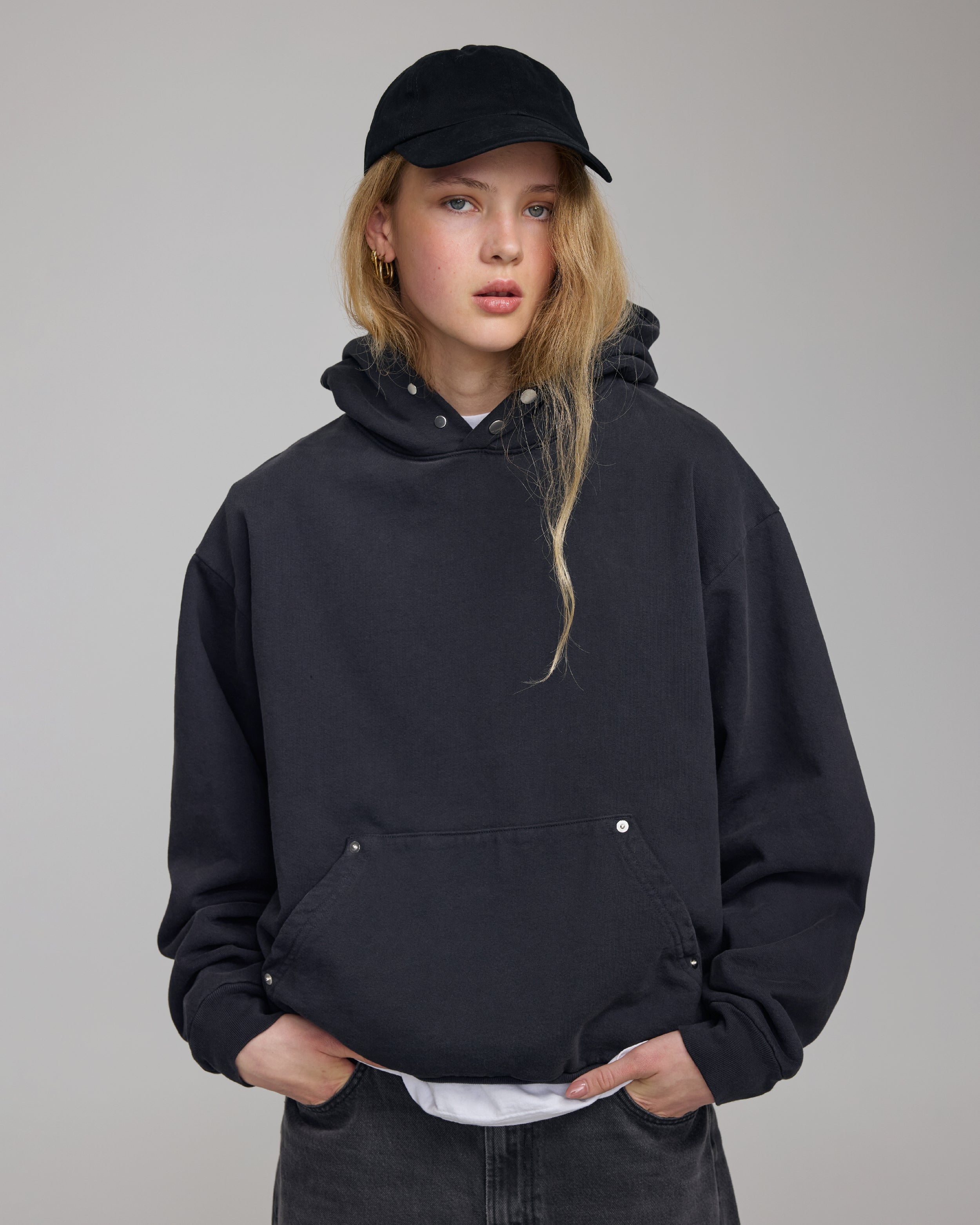 COTTON SNAP HOODIE OFF BLACK