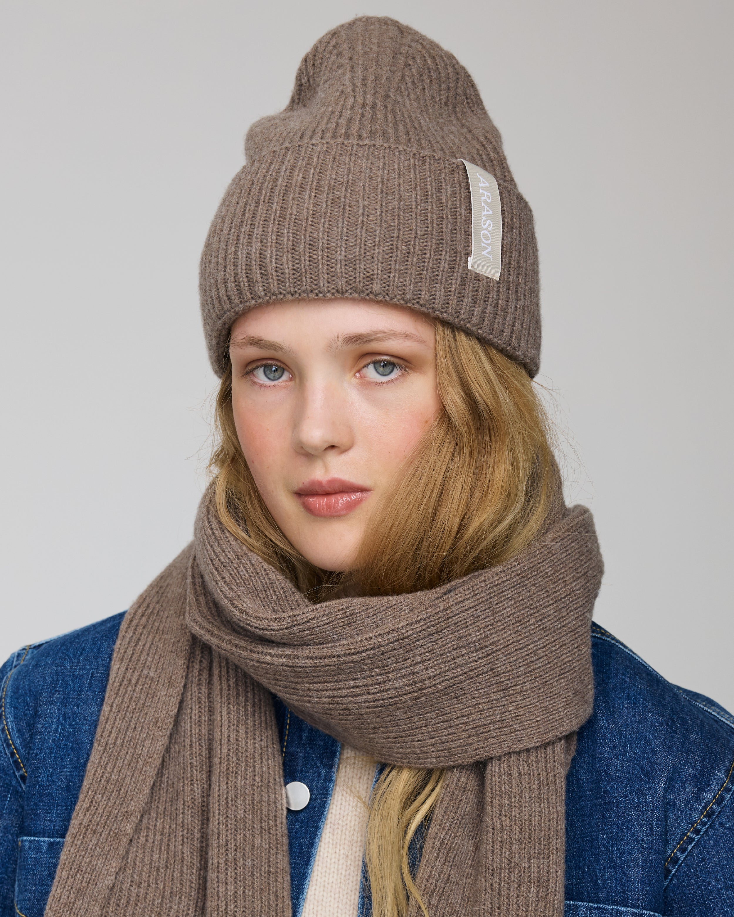 MERINO CASHMERE RIB BEANIE