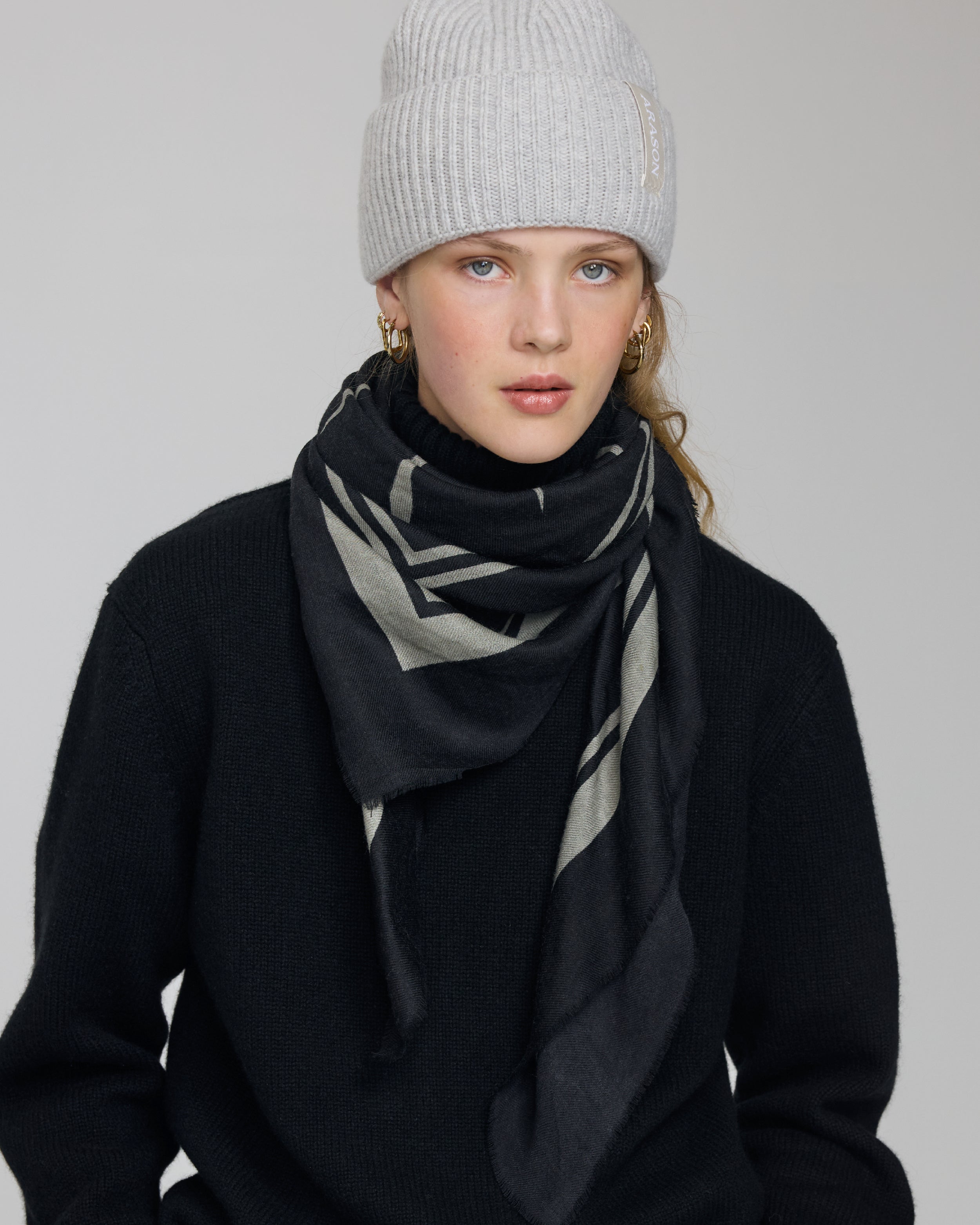 Merino Scarf Svartur