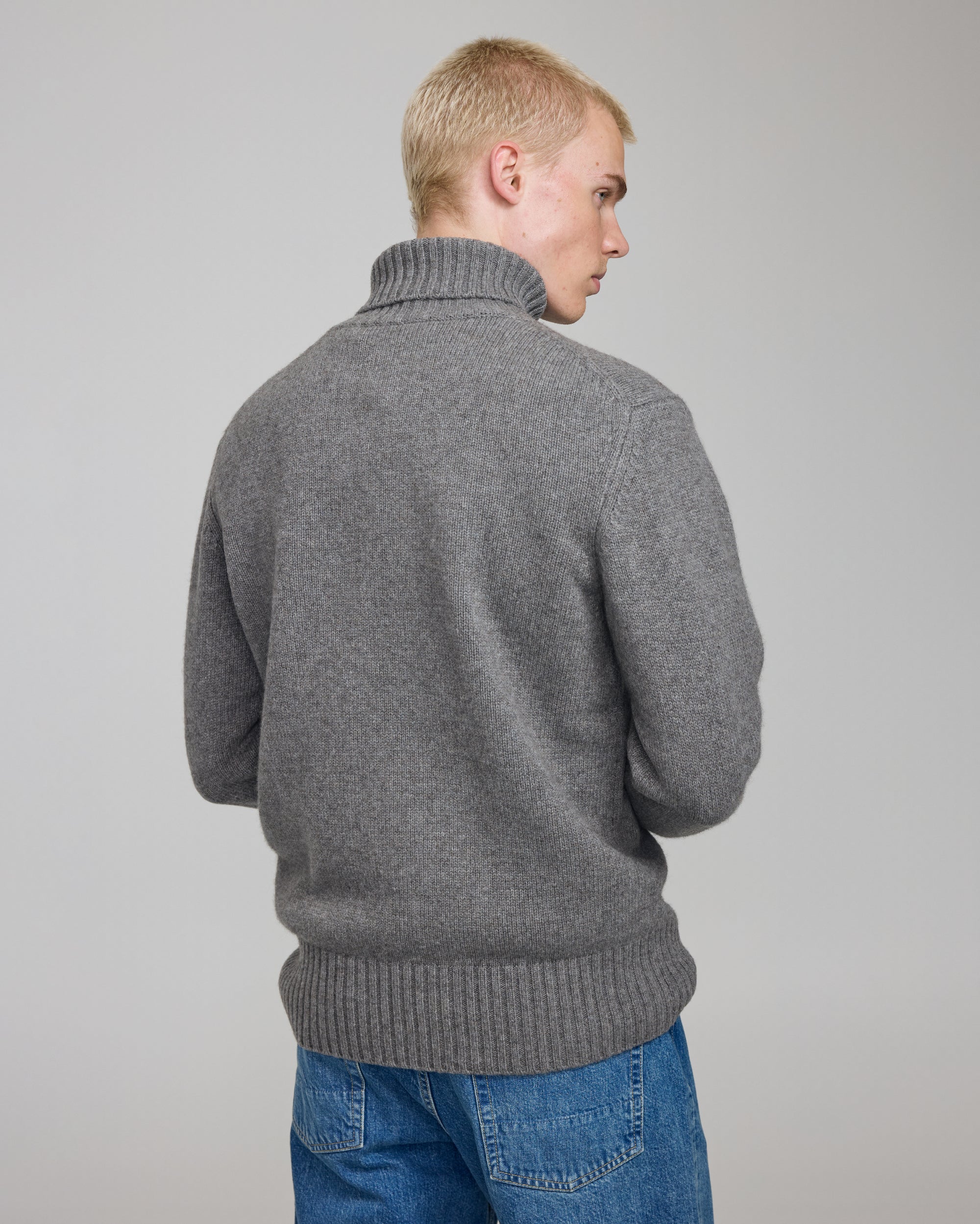YAK WOOL ROLL NECK