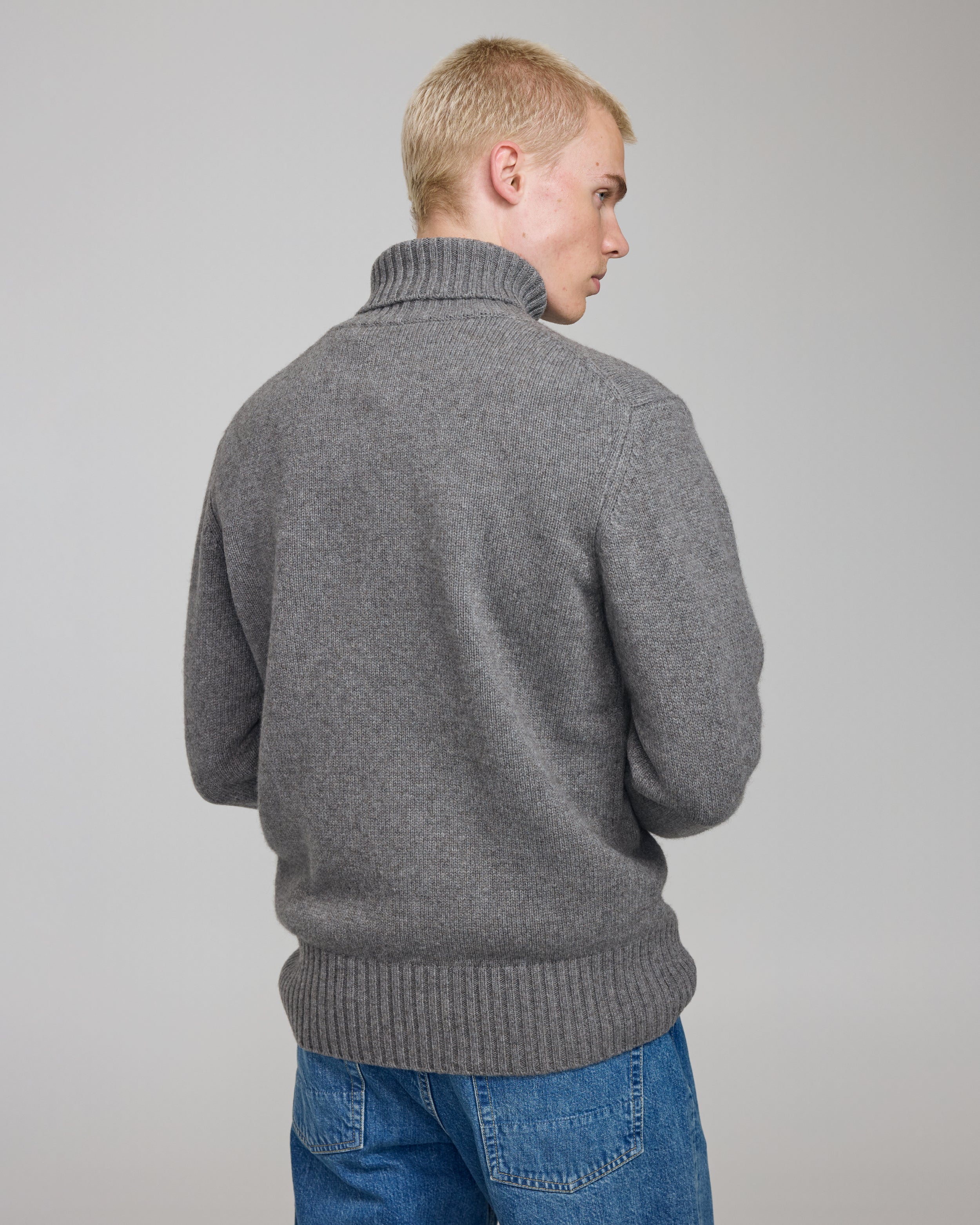 YAK WOOL ROLL NECK