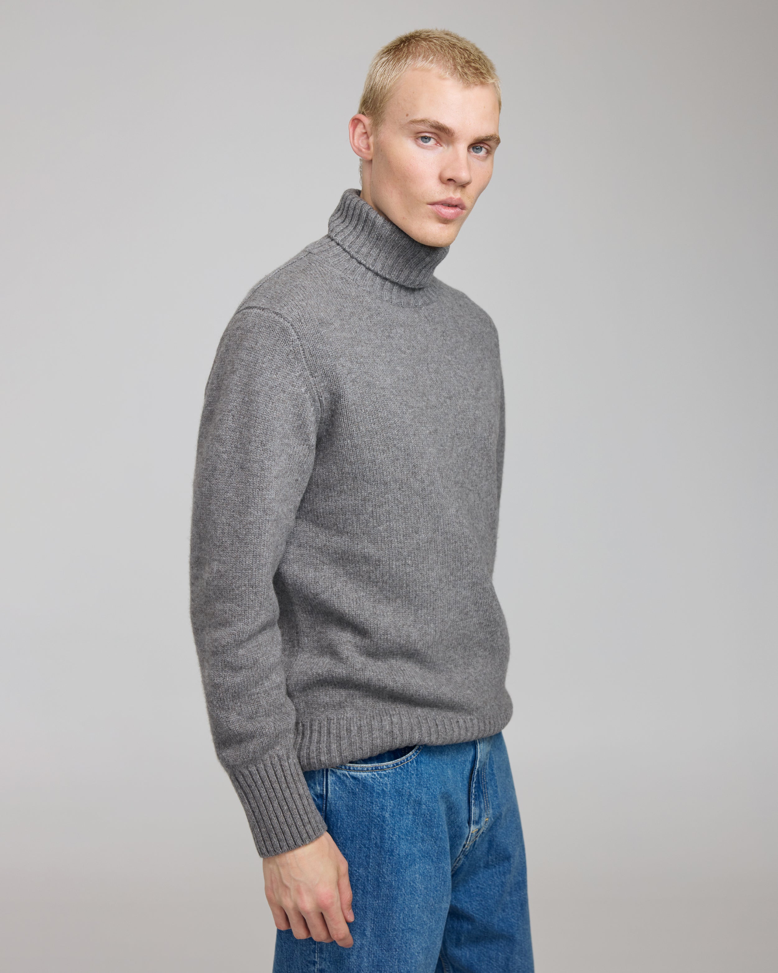 YAK WOOL ROLL NECK