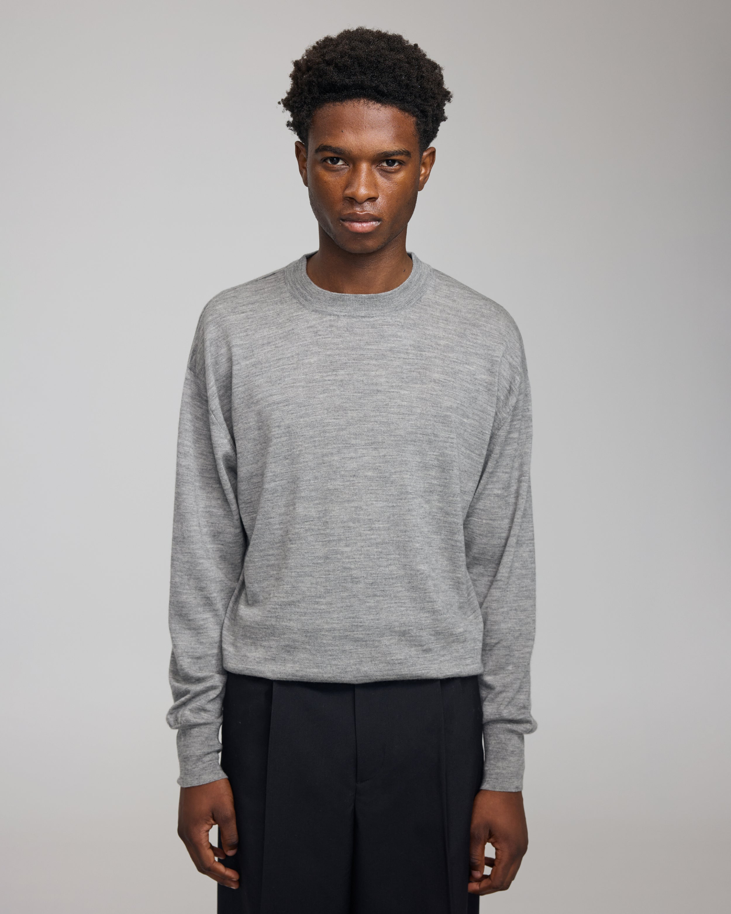FINE GAUGE CASHMERE CREW NECK