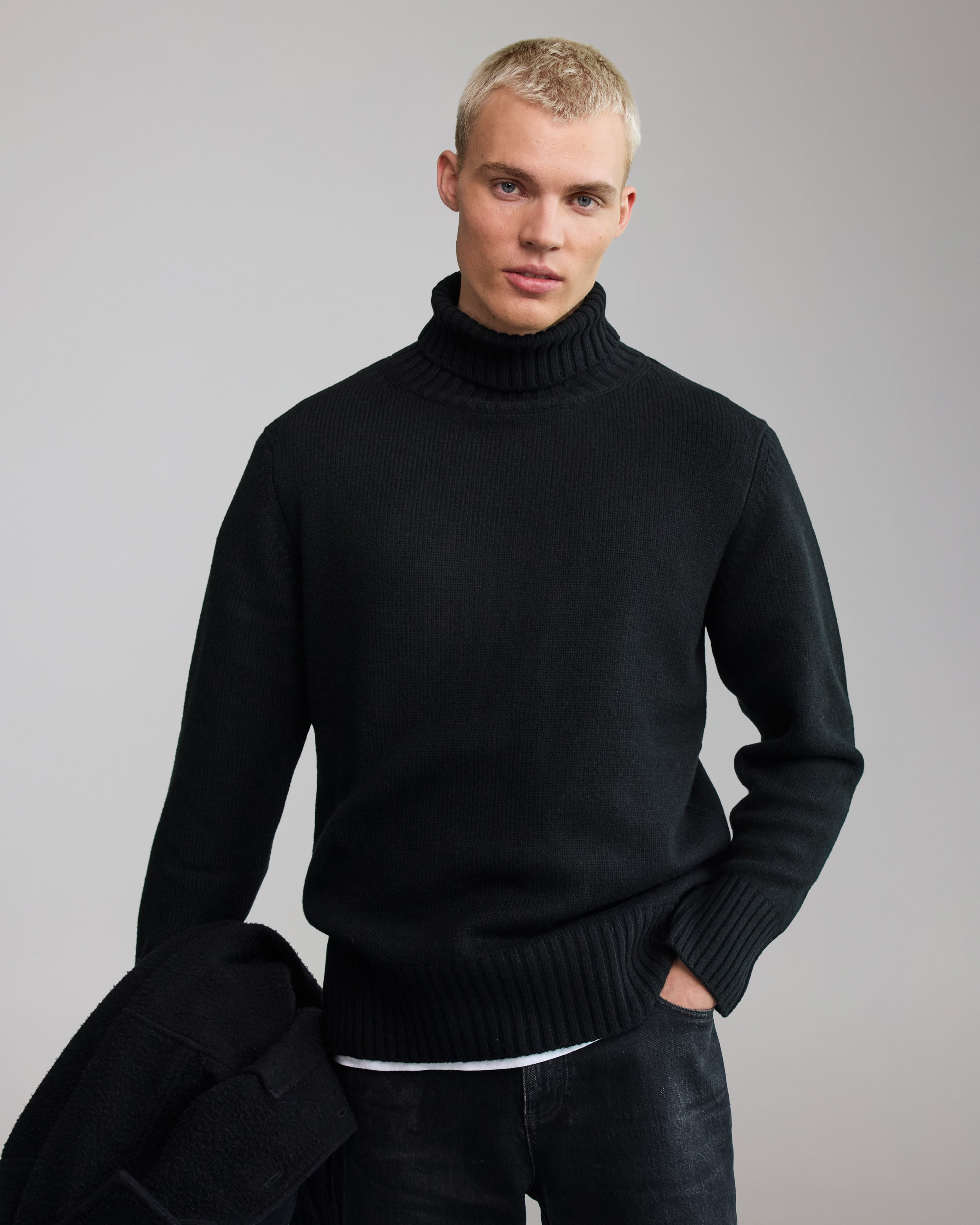 YAK WOOL TURTLENECK