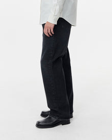 A1 Straight Cut - Black