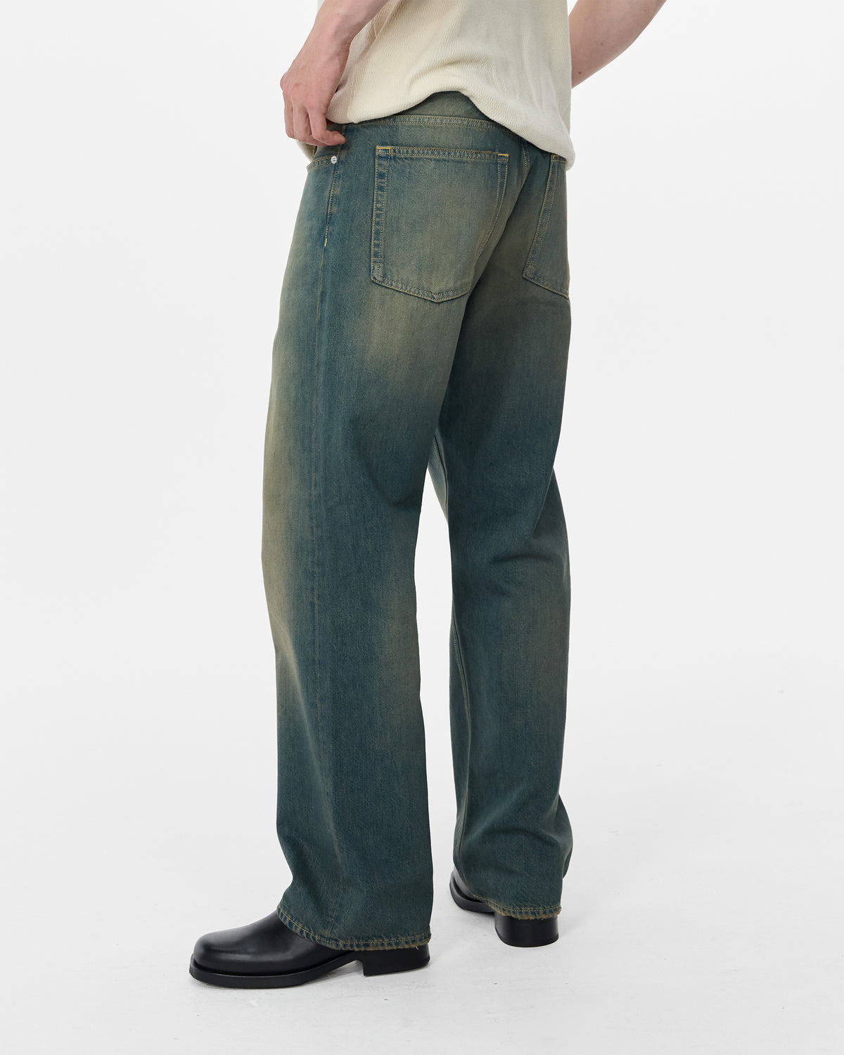 A1 Straight Cut - Dirty Wash