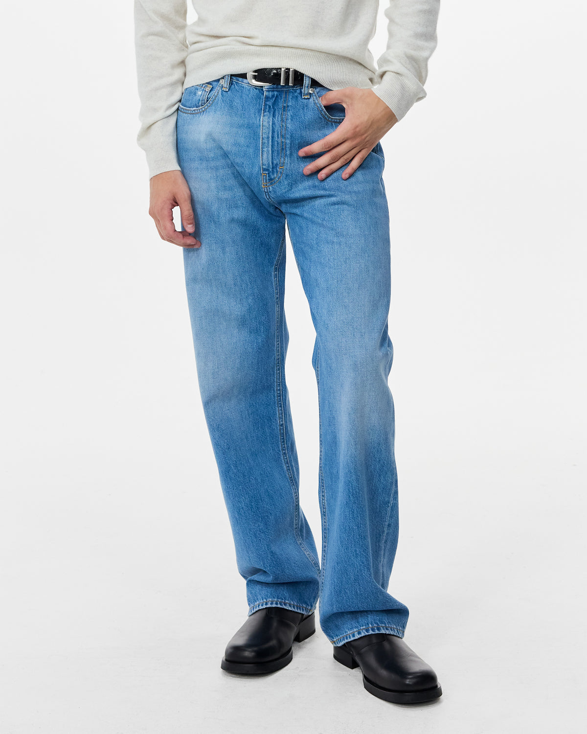 A1 Straight Cut - Medium Wash